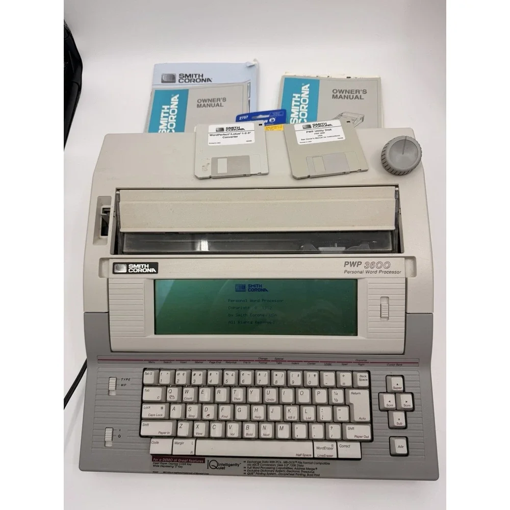 Smith Corona PWP 3600 DS Personal Word Processor Floppy Disk Vintage Turns On